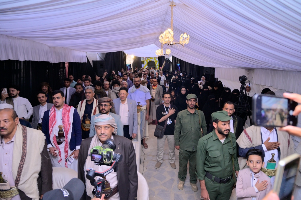 الحضور الجماهيري والوفود المشاركة في حفل افتتاح بيوتي لاين